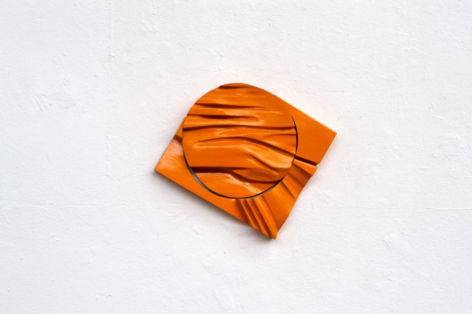 Gelb - Eiche-gefärbt, 2022, 36 x 46 x 4cm